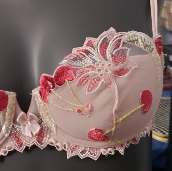 3/$20 Bra - Picture 5 of 8